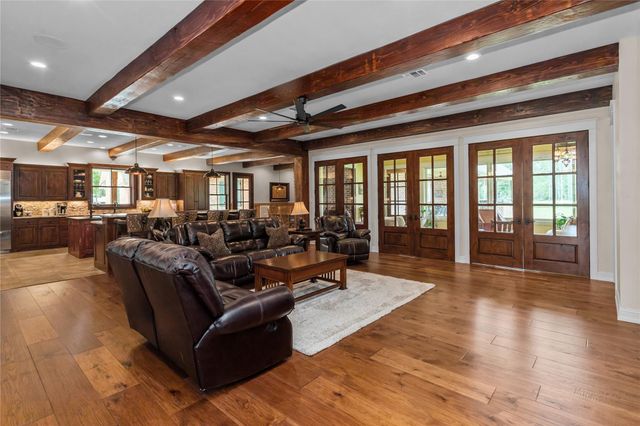 9155 Grizzly Drive, Kountze, TX 75979