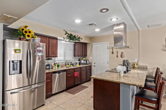 3411 W REDFIELD Road, Phoenix, AZ 85053