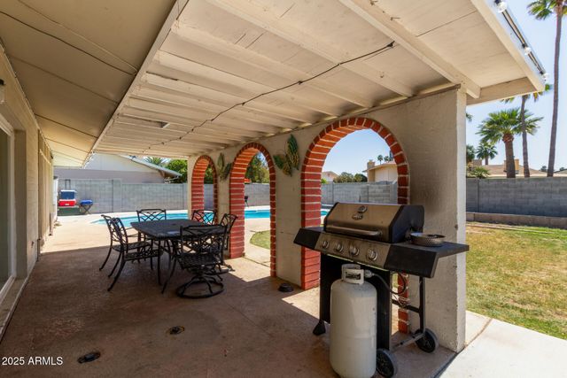 3411 W REDFIELD Road, Phoenix, AZ 85053