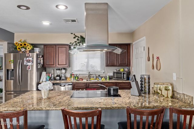 3411 W REDFIELD Road, Phoenix, AZ 85053