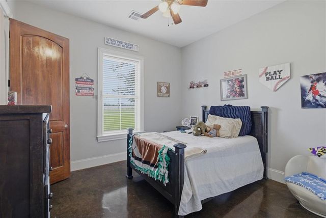 124 Wallace Ellender Road, Dequincy, LA 70633
