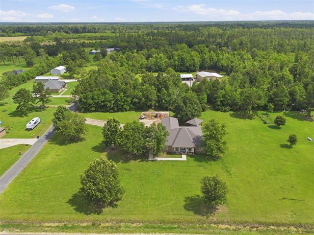 124 Wallace Ellender Road, Dequincy, LA 70633