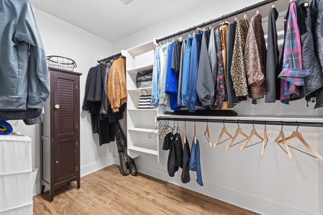 15 Covewood Drive, Conway, AR 72034