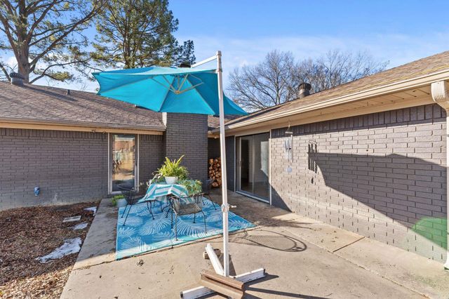 15 Covewood Drive, Conway, AR 72034