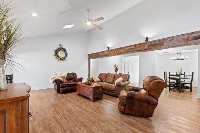 15 Covewood Drive, Conway, AR 72034