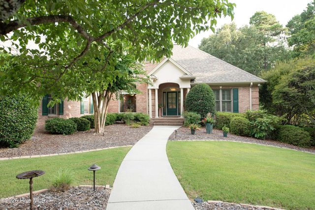 12 Kilrea Court, Pinehurst, NC 28374