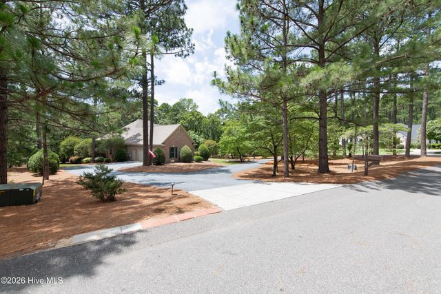 12 Kilrea Court, Pinehurst, NC 28374
