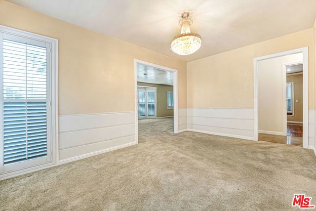 4827 8th Avenue, Los Angeles, CA 90043
