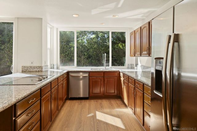 2847 Via Posada, La Jolla, CA 92037