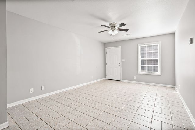 535 Lafayette Rd Apt G4, Clarksville, TN 37042