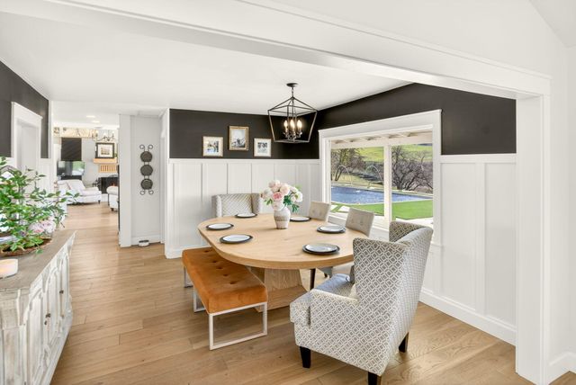 3320 N Foothill Road, Medford, OR 97504