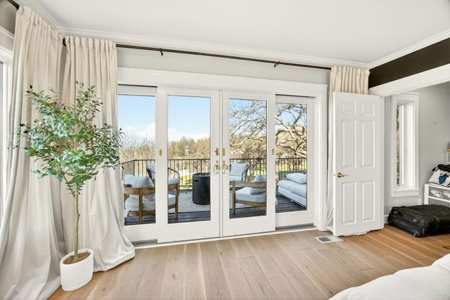 3320 N Foothill Road, Medford, OR 97504