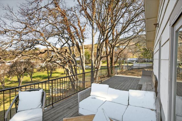 3320 N Foothill Road, Medford, OR 97504