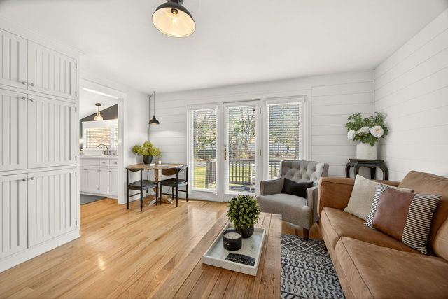 3320 N Foothill Road, Medford, OR 97504