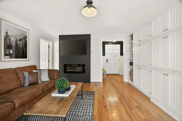 3320 N Foothill Road, Medford, OR 97504