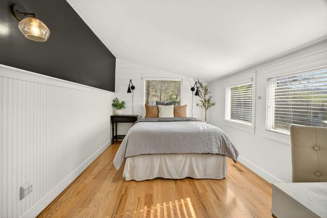 3320 N Foothill Road, Medford, OR 97504