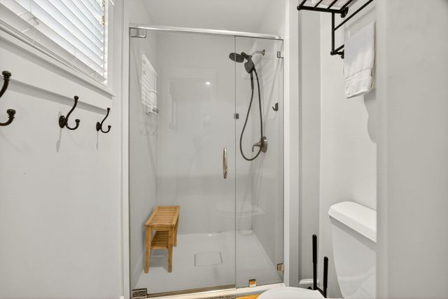 3320 N Foothill Road, Medford, OR 97504