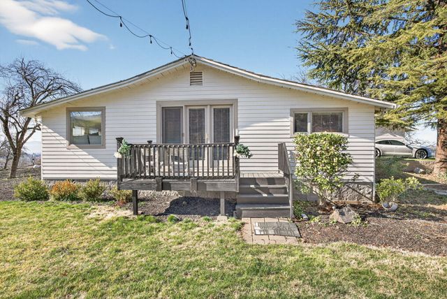 3320 N Foothill Road, Medford, OR 97504