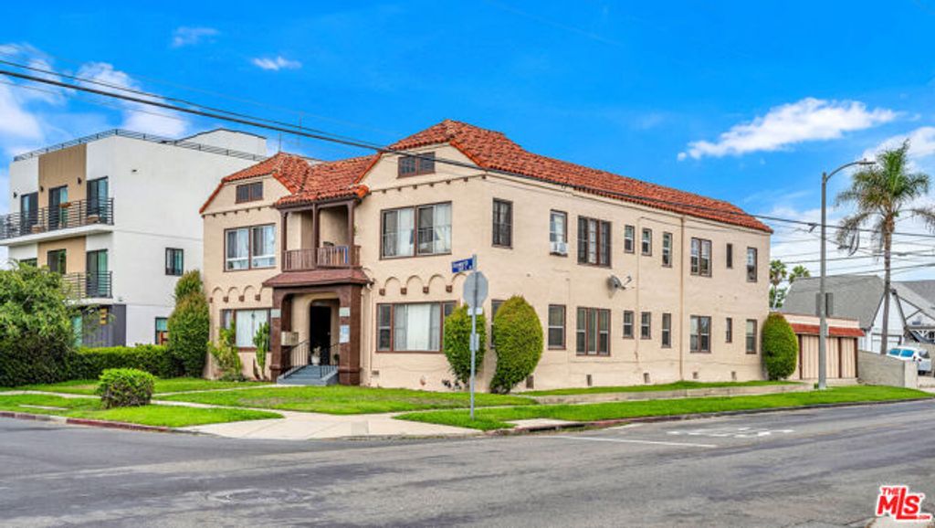 1662 S Hayworth Avenue, Los Angeles, CA 90035