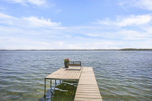 2414 County Road AB, Mcfarland, WI 53558