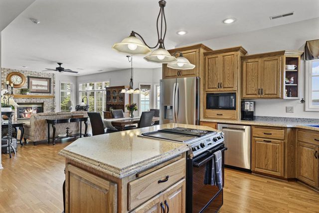 2414 County Road AB, Mcfarland, WI 53558