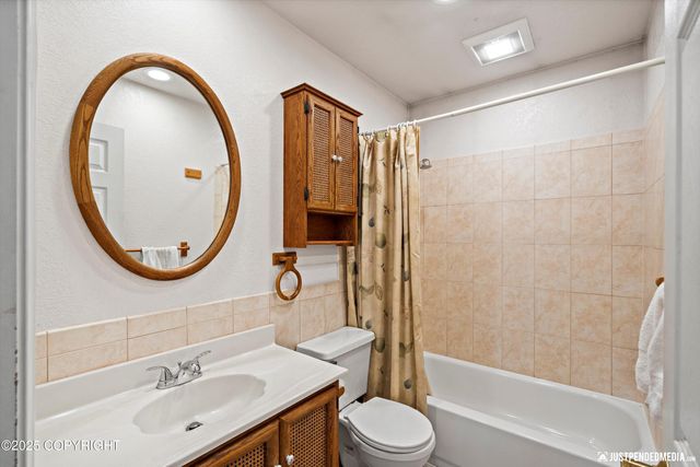 3201 E 43rd Avenue, Anchorage, AK 99508