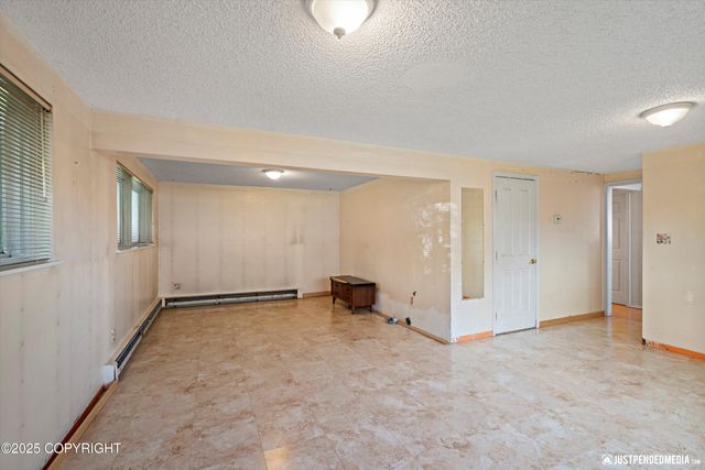 3201 E 43rd Avenue, Anchorage, AK 99508