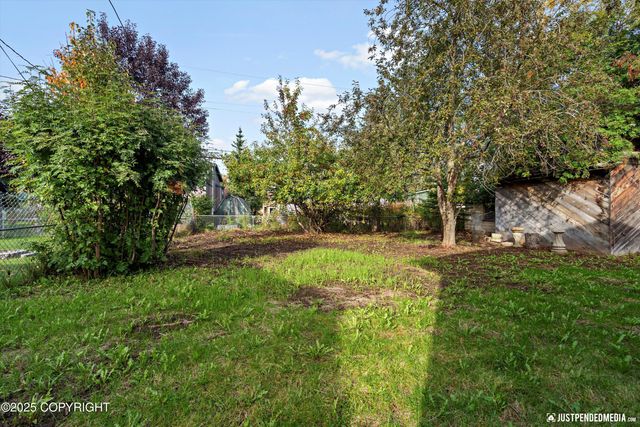 3201 E 43rd Avenue, Anchorage, AK 99508