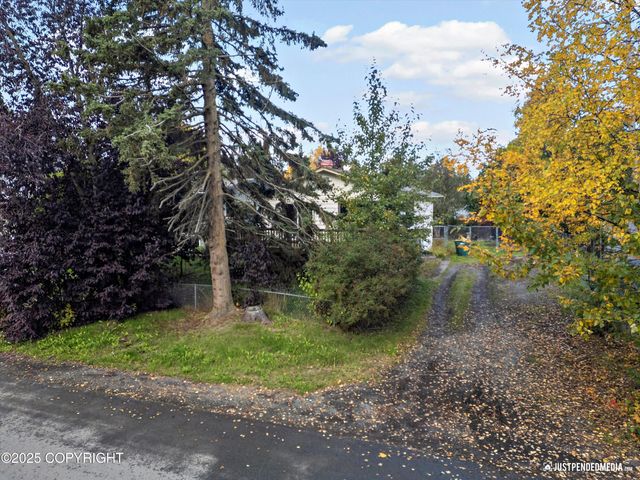 3201 E 43rd Avenue, Anchorage, AK 99508