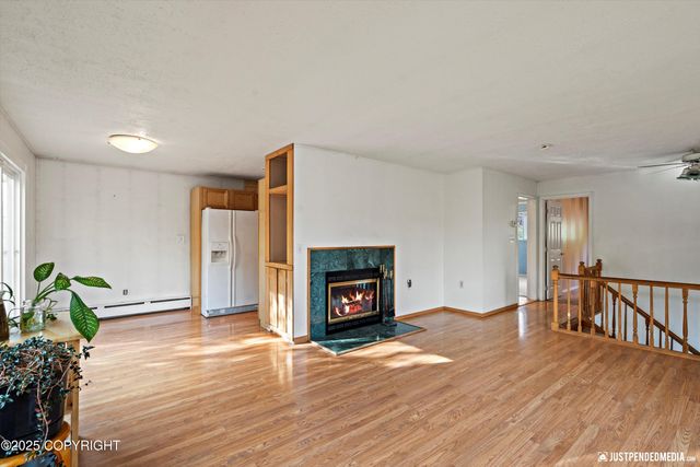 3201 E 43rd Avenue, Anchorage, AK 99508