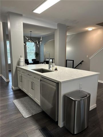 3135 Pittard Hill Point, Duluth, GA 30096