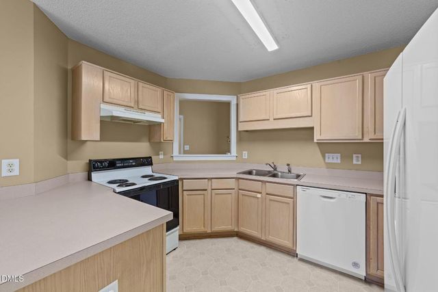 624 Harris Point Way, Wake Forest, NC 27587