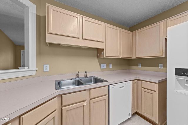 624 Harris Point Way, Wake Forest, NC 27587