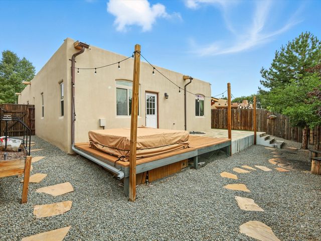 1508 Kachina Ridge, Santa Fe, NM 87507