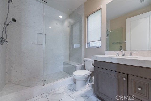 16 Spanish Moss, Irvine, CA 92602