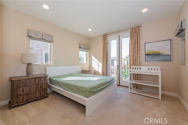 16 Spanish Moss, Irvine, CA 92602