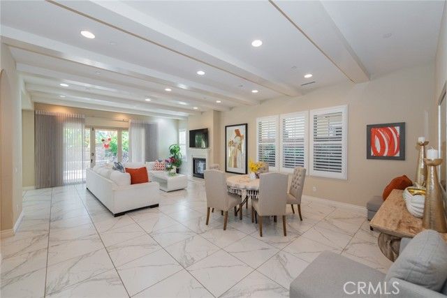 16 Spanish Moss, Irvine, CA 92602