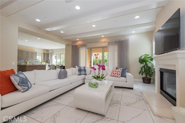 16 Spanish Moss, Irvine, CA 92602