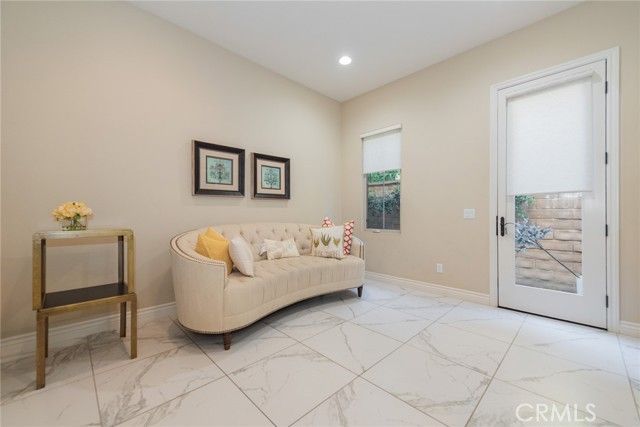 16 Spanish Moss, Irvine, CA 92602