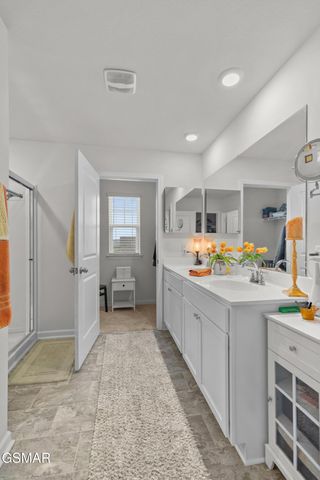 825 Green Meadow Dr, Talbott, TN 37877