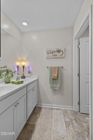 825 Green Meadow Dr, Talbott, TN 37877