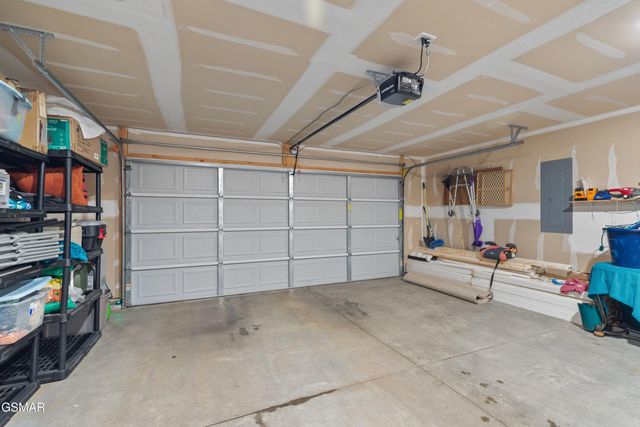 825 Green Meadow Dr, Talbott, TN 37877