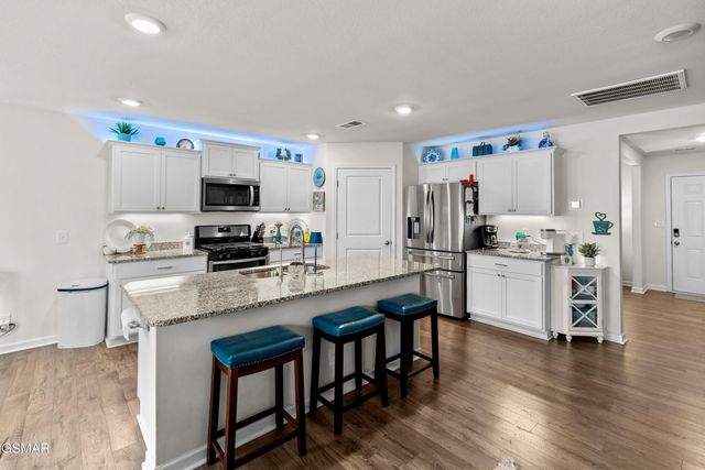 825 Green Meadow Dr, Talbott, TN 37877