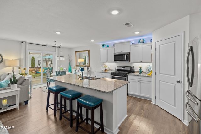 825 Green Meadow Dr, Talbott, TN 37877