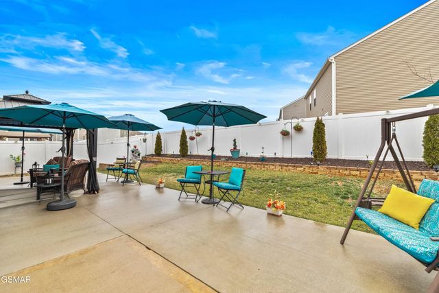 825 Green Meadow Dr, Talbott, TN 37877