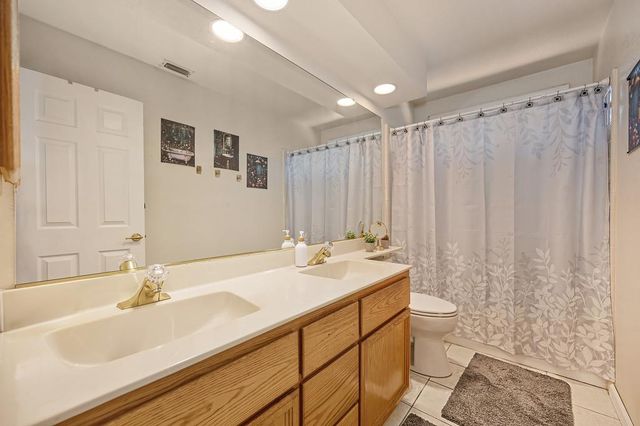 194 Briggs Ranch Dr, Folsom, CA 95630