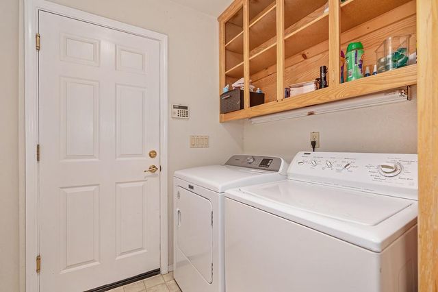 194 Briggs Ranch Dr, Folsom, CA 95630