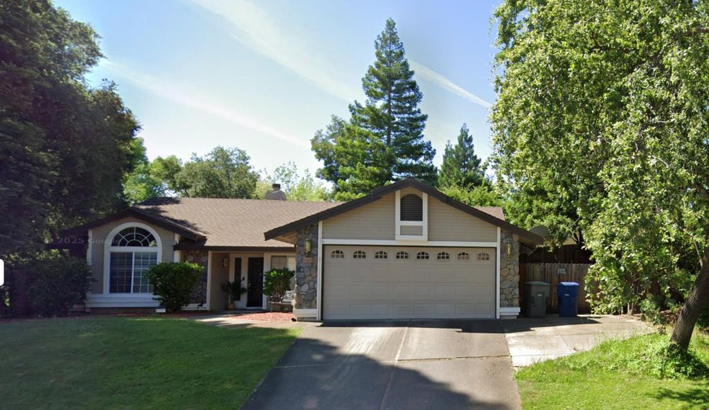 194 Briggs Ranch Dr, Folsom, CA 95630