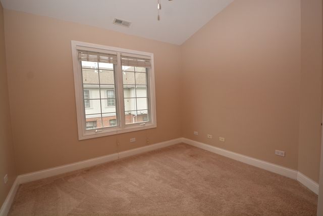 1904 Alta Vista Court, Naperville, IL 60563