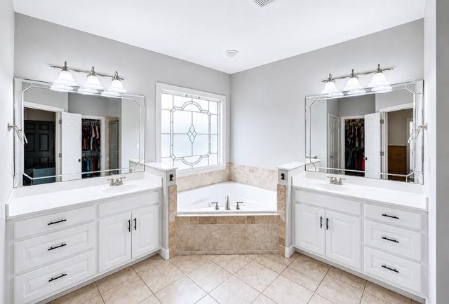 807 Kennedy Court, Loganville, GA 30052